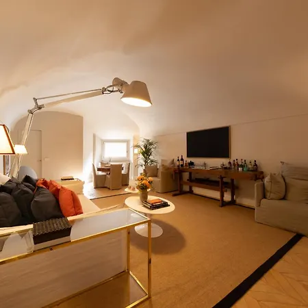 Dimora Storica Palazzo Borghese * Рим